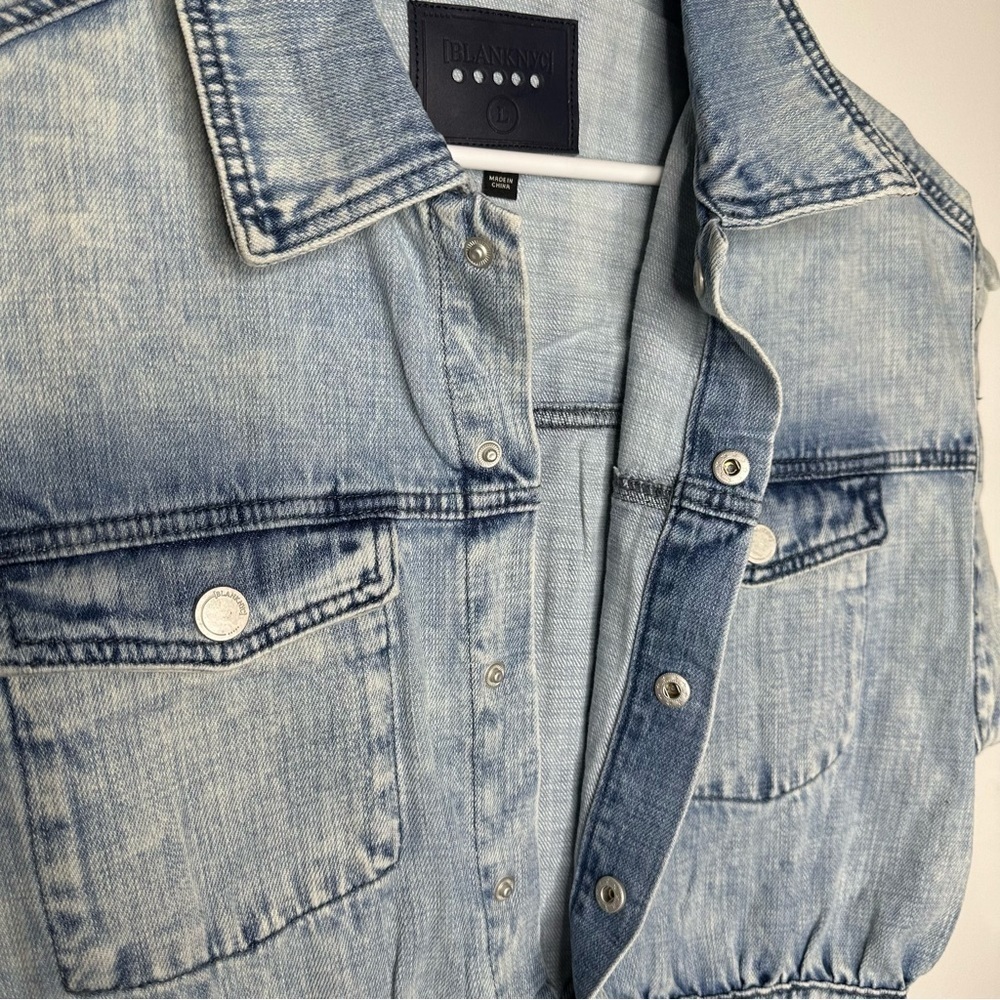 Blank NYC Washed Denim Romper Women's Size Large NWT - Picture 5 of 10